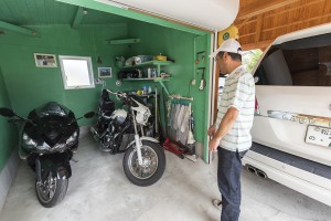 バイクガレージを自家塗装