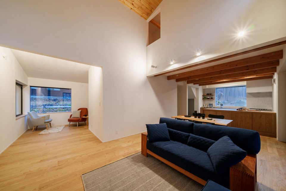 工事中、カッコウが卵を産んだ木の家／軽井沢町 I様邸